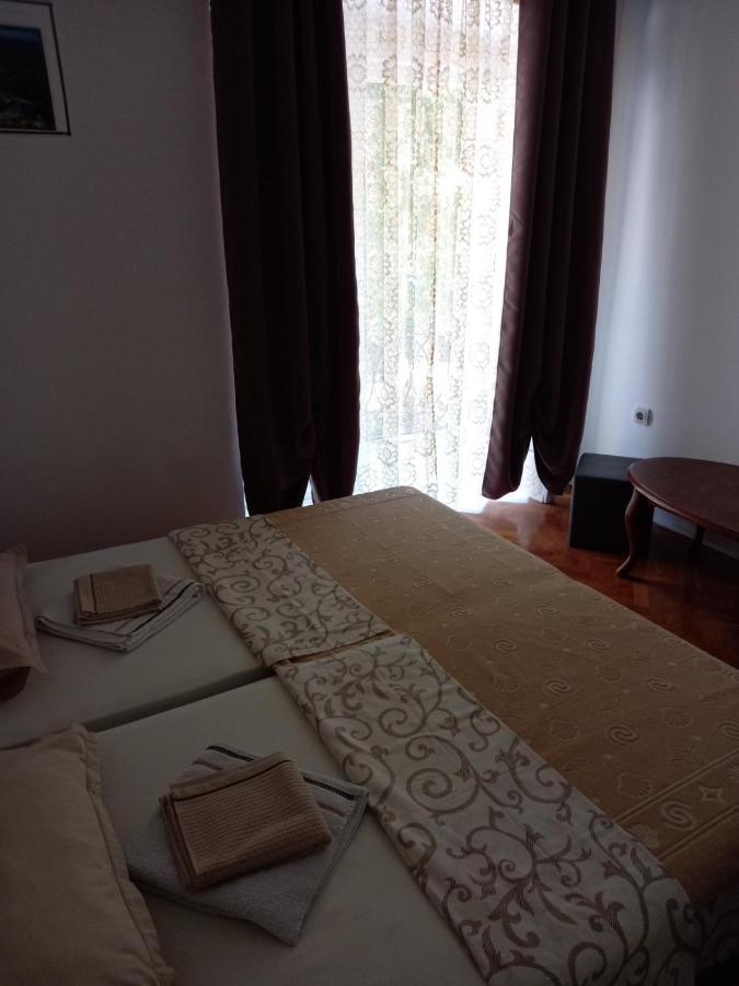 Guesthouse Nikoleta Kotor Exterior foto