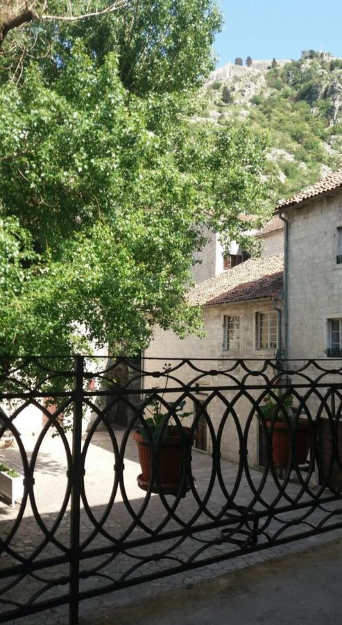 Guesthouse Nikoleta Kotor Exterior foto