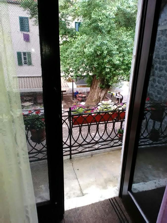 Guesthouse Nikoleta Kotor Exterior foto